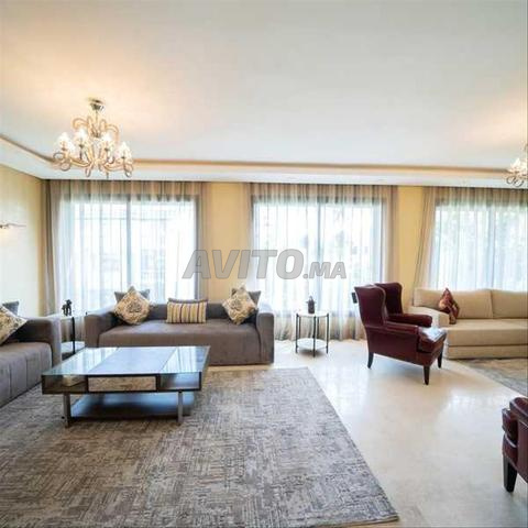 9559-بيع شقة في الدار البيضاء كوتييه بمساحة 211 متر مربع