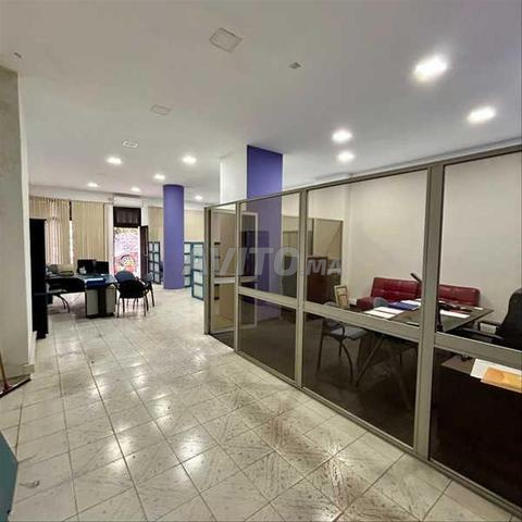 40083-بيع محل في الدار البيضاء راسين بمساحة 173 متر مربع