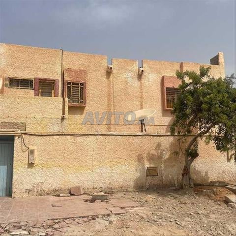 135261-بيع فيلا بالعيون الحي الإداري - 2