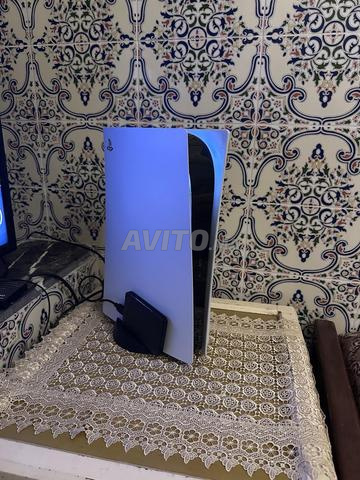 PS5 avec 14 jeux, disque dur 500 Go, 2 manettes - 2