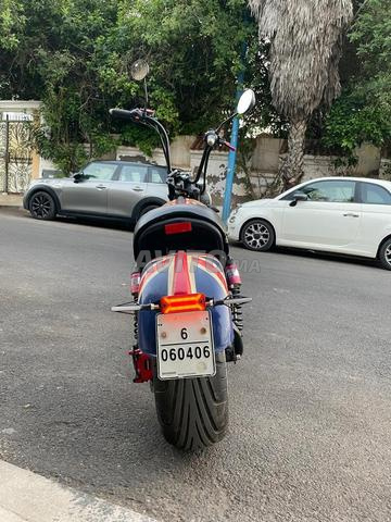 Moto électrique E chopper encore neuf