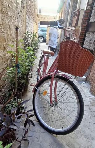 Vélo à vendre utilisé 3 fois seulement probablement - 2