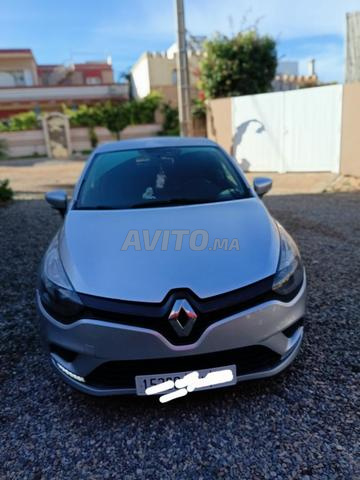 Voiture économique de bonne qualité