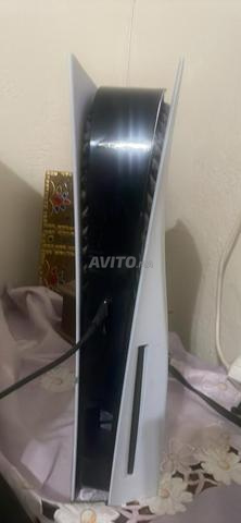 PS5 avec manette noire et compte avec 120 jeux - 2