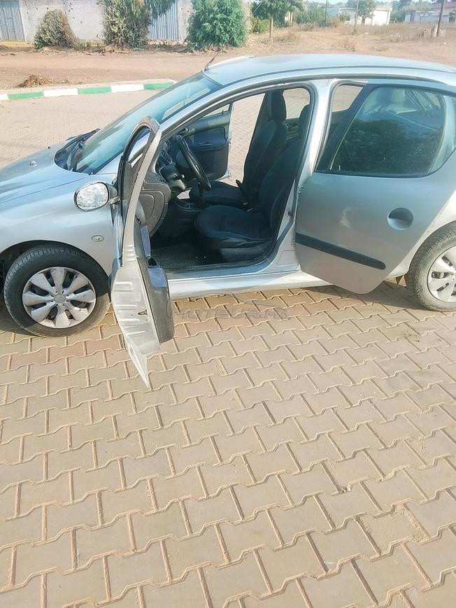 Peugeot 206 desle 7cv modèle 2000 