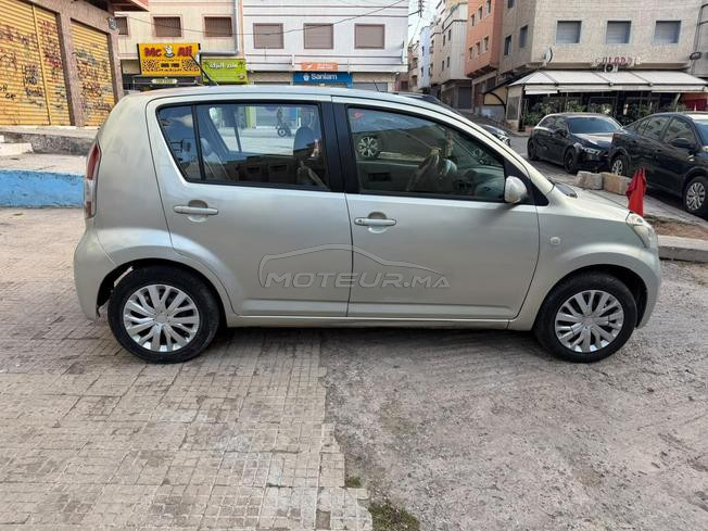daihatsu sirion essence 