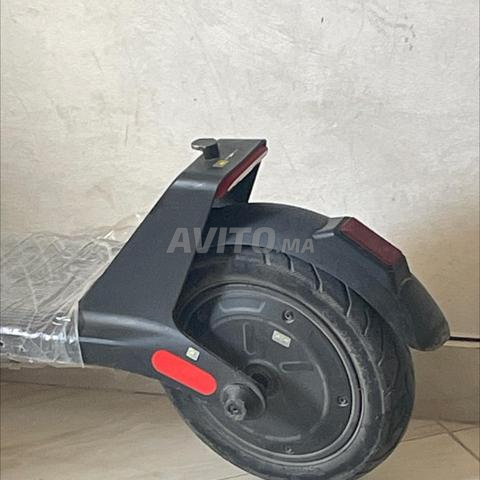 Trottinette électrique comme neuve - 2