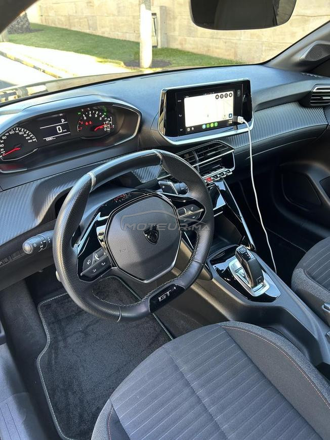 Peugeot 208 GT automatique 