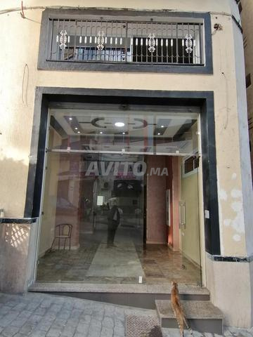 محل تجاري جاهز للاستغلال – وسط مدينة طنجة