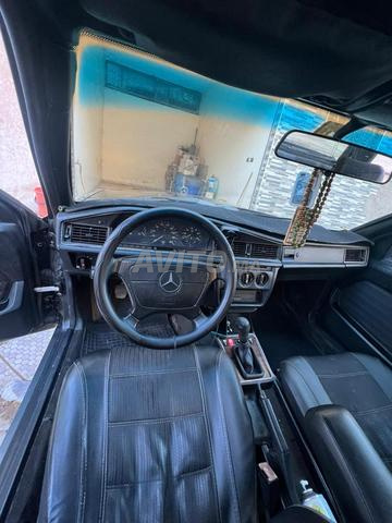 Mercedes 190 - 2