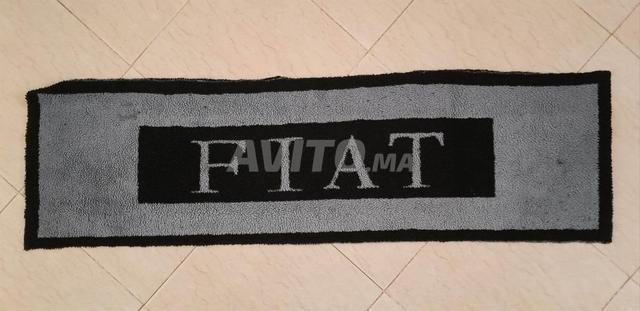 Tapis Cache tableau d bord Avec logo Fiat 140*40cm
