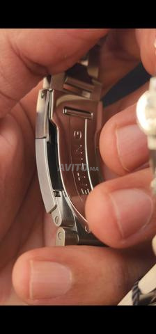 ساعتان رولكس وبريتلينغ - 2