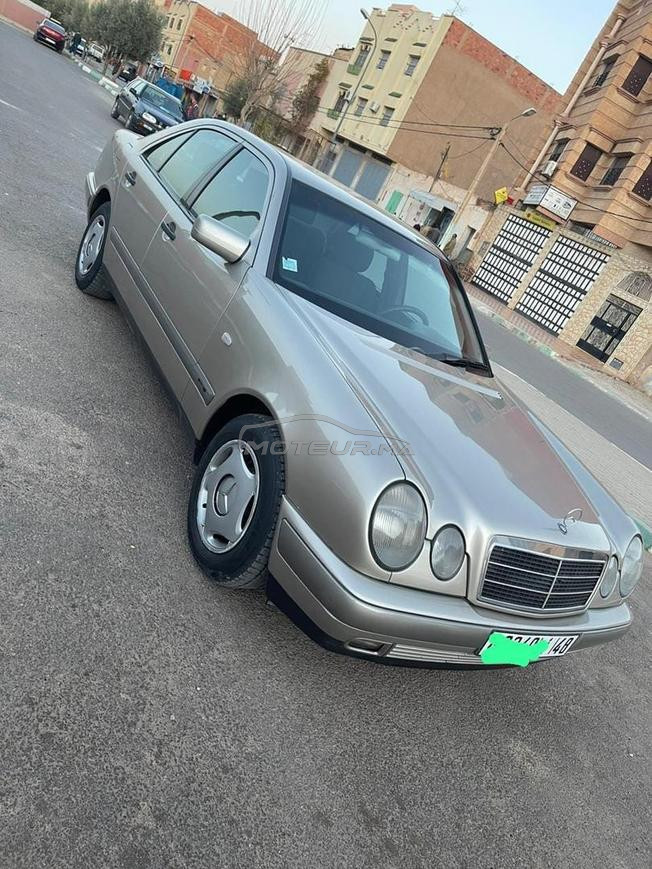 Mercedes-Benz 220 Diesel Manuelle 1999 à Oujda