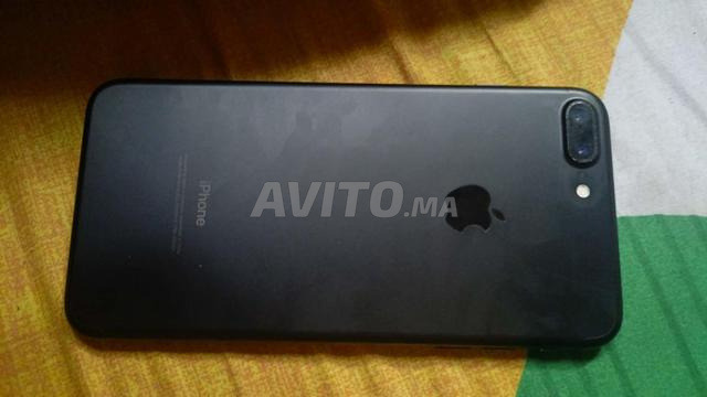 Téléphone encore propre iPhone 7 Plus officiel - 2