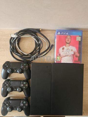 بلاي ستيشن 4 (PS4) – 861 جيجابايت 💫 بحالة ممتازة جدًا💫