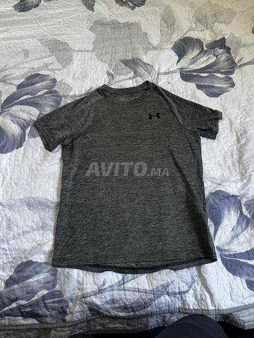 T-shirt Under Armour original jamais porté - 2