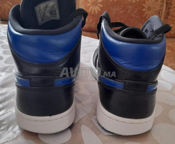 أحذية رياضية أصلية Air Jordan مقاس 42.5 - 2