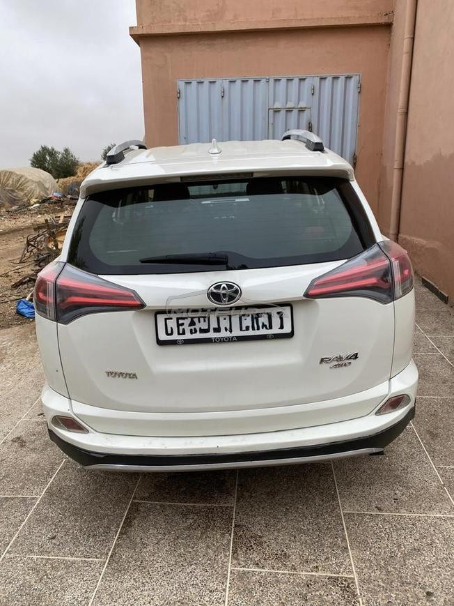 TOYOTA RAV4 