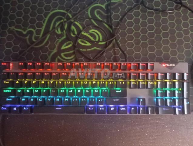 CLAVIER MÉCANIQUE AVEC ILLUMINATION COLORÉE