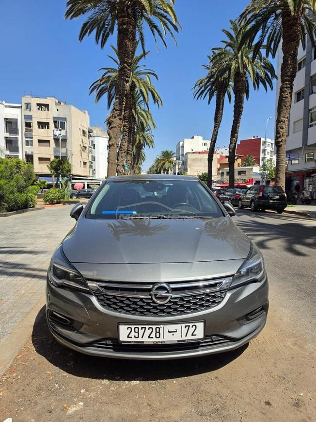 voiture astra à vendre en très bon état et prix