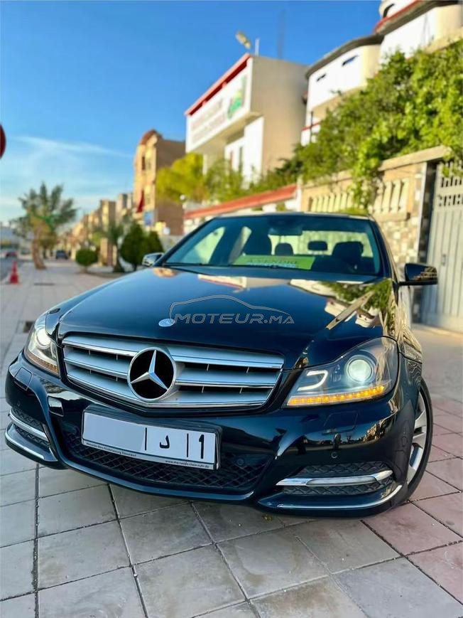 mercedes classe c 220 en tres bon etat 