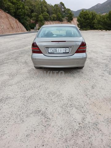 مرسيدس C220 - 2