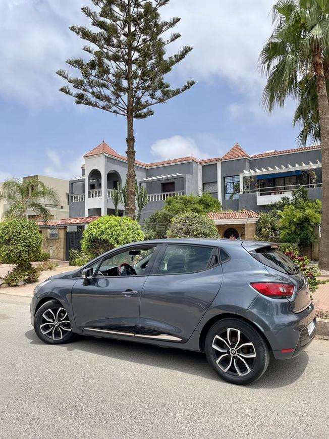 Renault Clio Diesel Automatique 2019 à Rabat