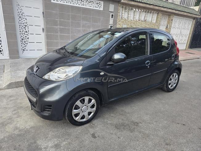 Peugeot 107 Essence Manuelle 2011 à Casablanca