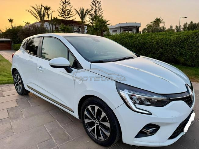 Clio 5 Intense 1er main 