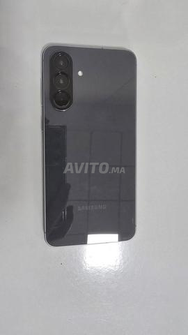 سامسونج جالاكسي A56 12 رام 256 جي - 2