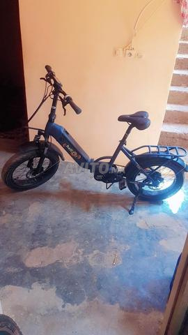 Vélo électrique à vendre à Attaouia, en excellent état.
Pour plus d'informations, contactez-moi. - 2
