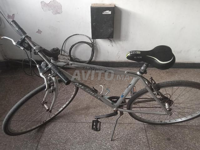 الدار البيضاء هذه الدراجة هي موديل Merida Crossway - 2