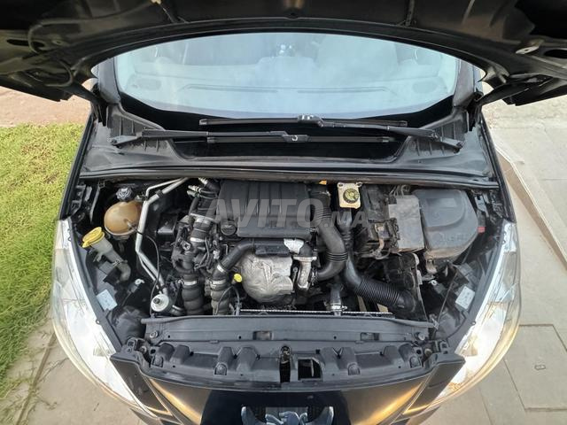 Peugeot 308 Diesel Manuelle 2011 à Temara