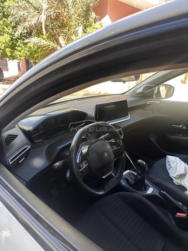 Peugeot 208 2021
