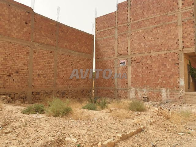 Terrain 115m rue principale Madghara - 2