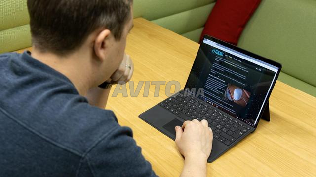 Microsoft Surface Pro 10 - 2