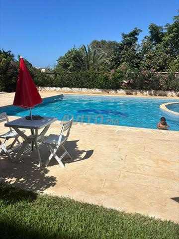 appt à Harhoura avec jardin, piscine et plage