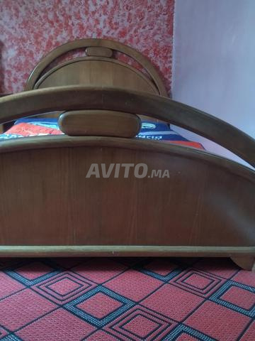 غرفة نوم خشبية ممتازة مستعملة - 2