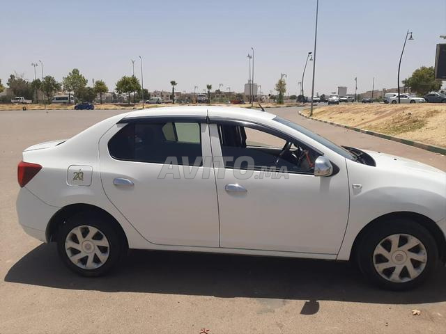 🚗 À vendre : Dacia Logan 2018 en excellent état 🚗