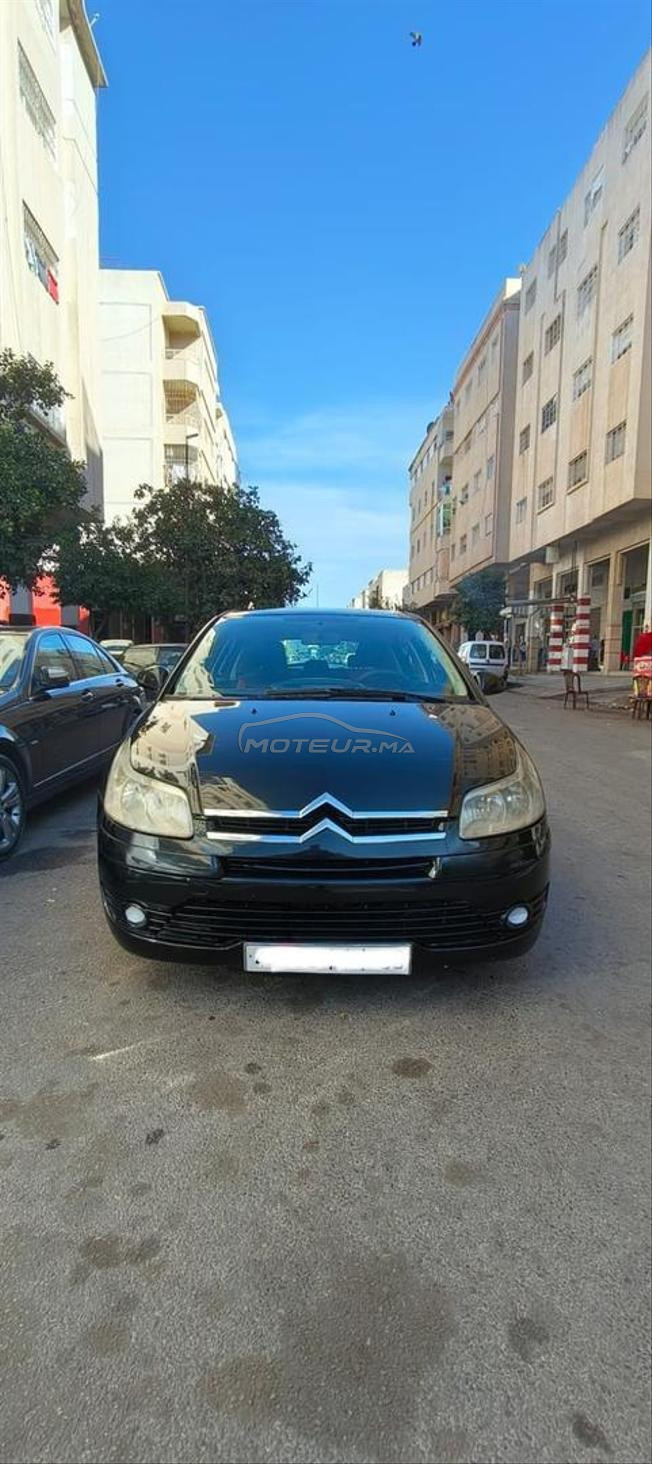 سيارة جيدة خاصها بعض الإصلاحات بسيطة