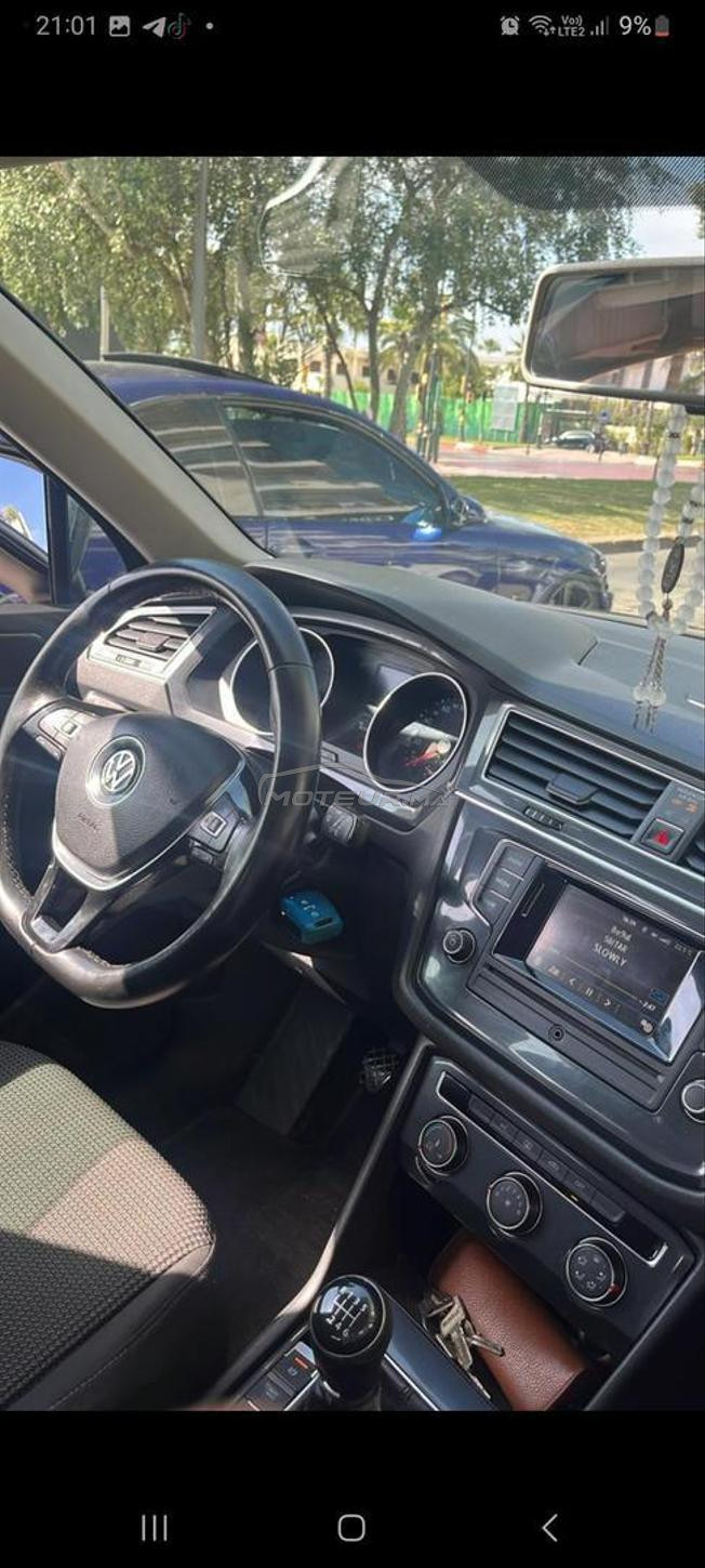 سيارة من نوع volwagen
