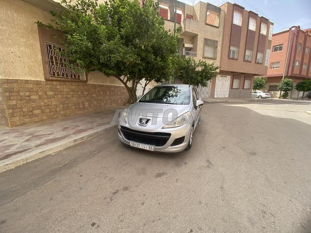 Peugeot 207 Essence Manuelle 2010 à Meknès - 2