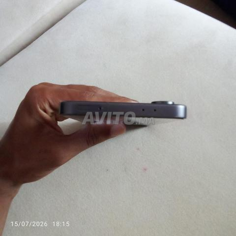 Samsung S24 FE - 2