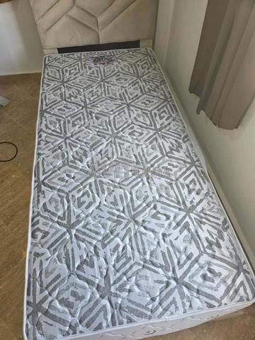 بيع آلة غسيل وسرير مع فراش - 2