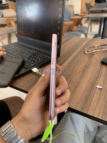 Samsung J2 Pro - 2