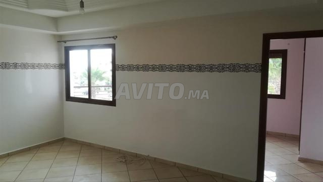 Appartement au dessus du café LA RUCHE à Vendre