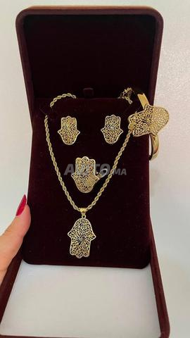 Collier Khmissa jh - 2