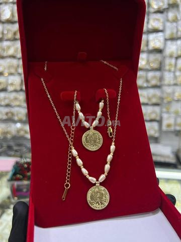 Collier et boucles d'oreilles 35 - 2