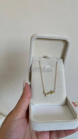 Collier en acier inoxydable 25 dh