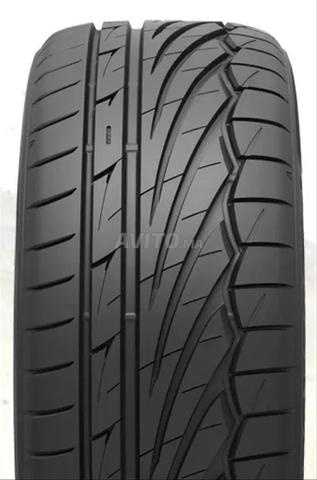 إطار مستعمل 215 50 R17 - 2